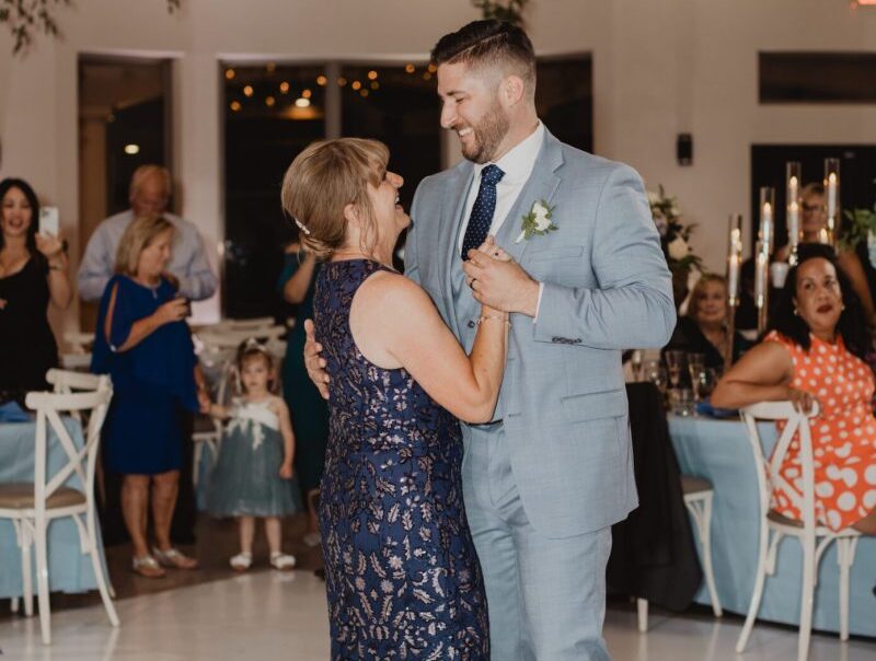 mimi steven dvine grace vineyard bushel peck photo 1504 scaled qefpzapizxyusl8xpwvn0zd665zkym5tp68zy9rguo