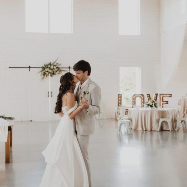 molly the barn at at paradise place wedding bushel peck photo1 scaled